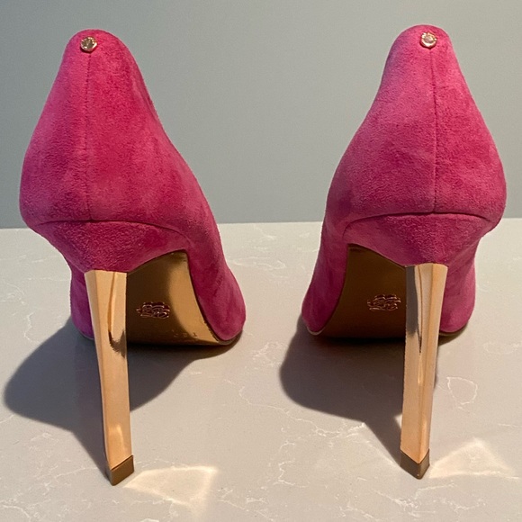 Ted Baker Fuchsia Pink Suede Embellished Pumps - Picture 3 of 6
